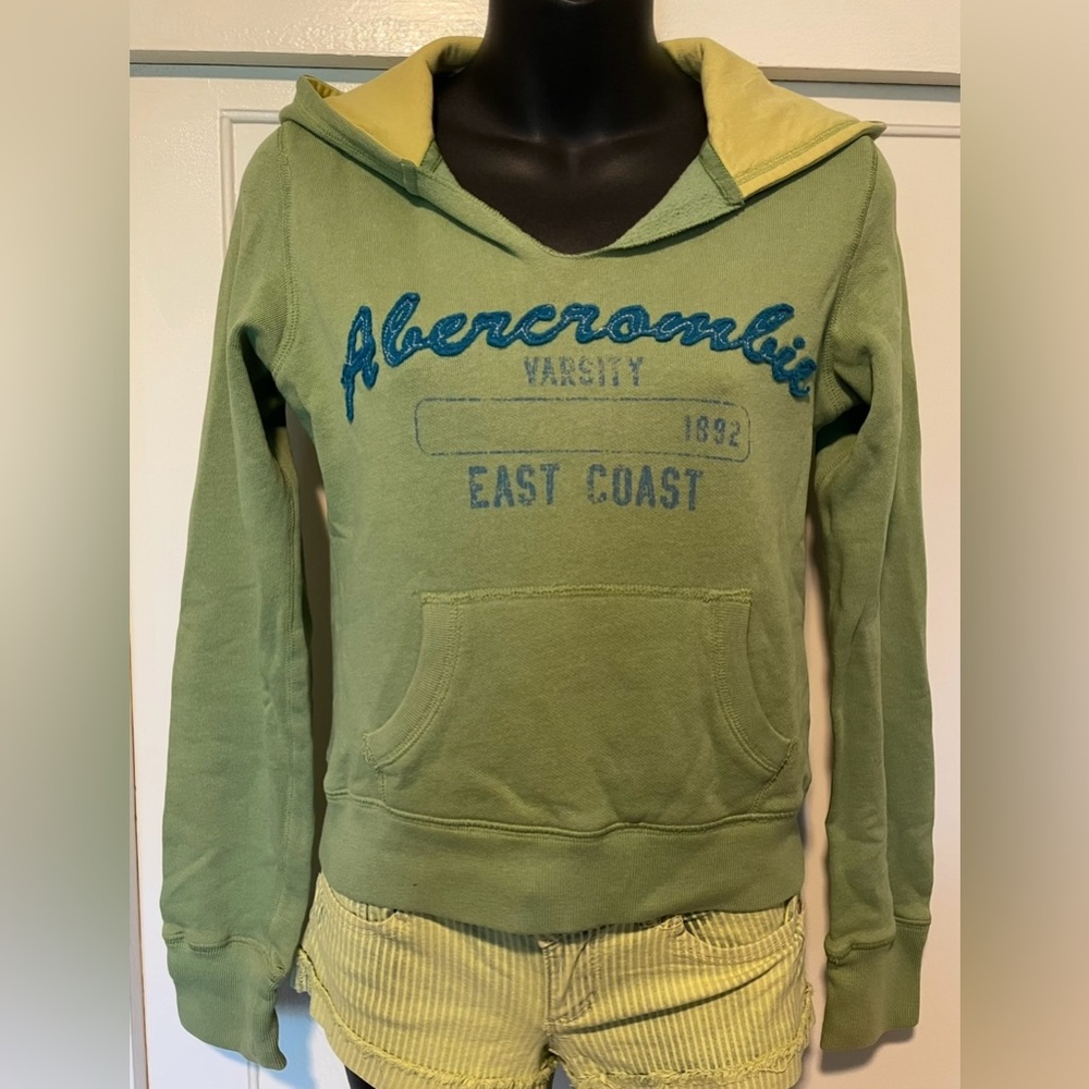 Abercrombie Green Y2K Hoodie! 💚🩵